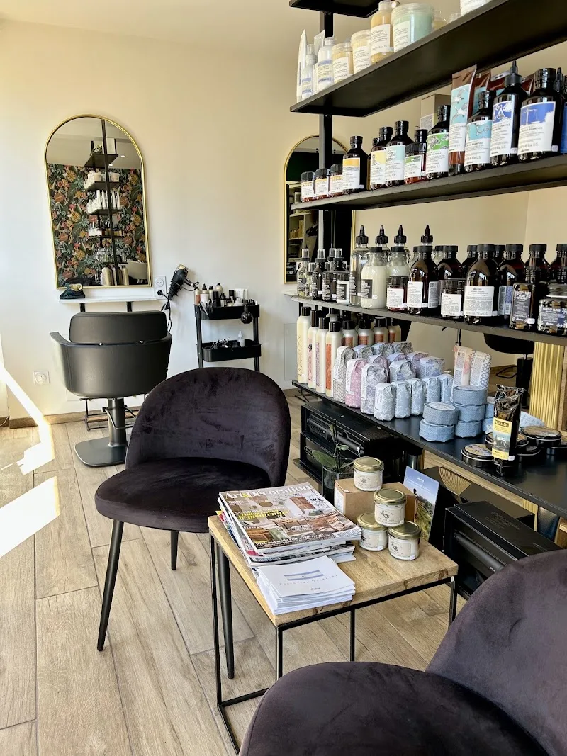 Maysca - Coiffure Caen - Photo de couverture - OneBooking