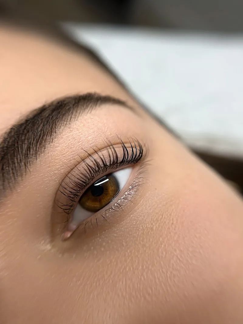 MERVE KARA | institut de beauté, centre de laser et minceur - Onglerie Saint-Étienne - Photo de couverture - OneBooking