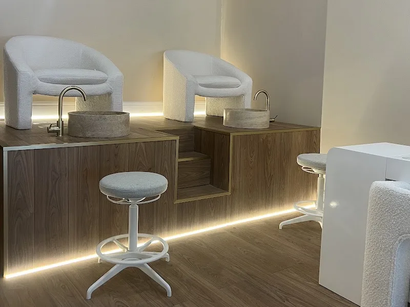 Bordeaux Manucure - Onglerie Bordeaux - Photo de couverture - OneBooking