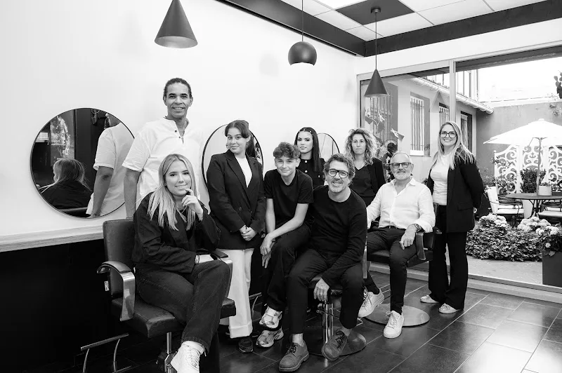 TAUBY Hervé Créateur Coiffeur (Ornano Gavinies Bordeaux)