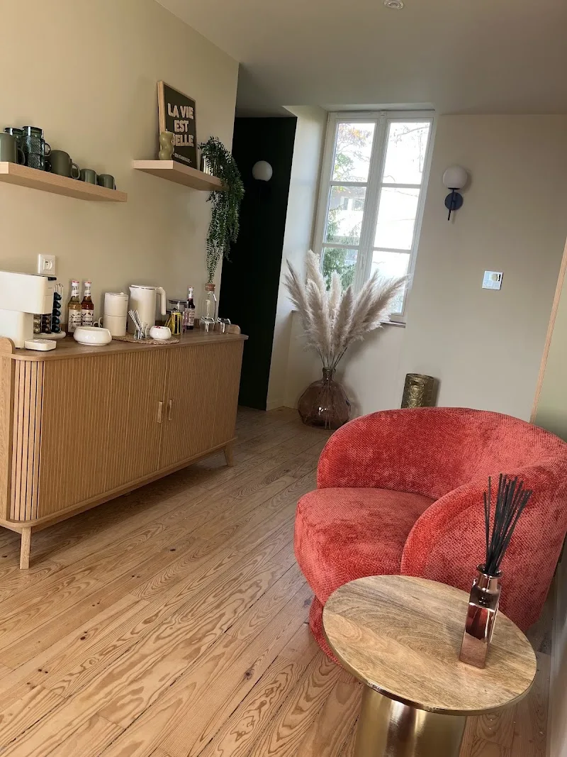 Althiora & Kin - Massage La Rochelle - Photo de couverture - OneBooking