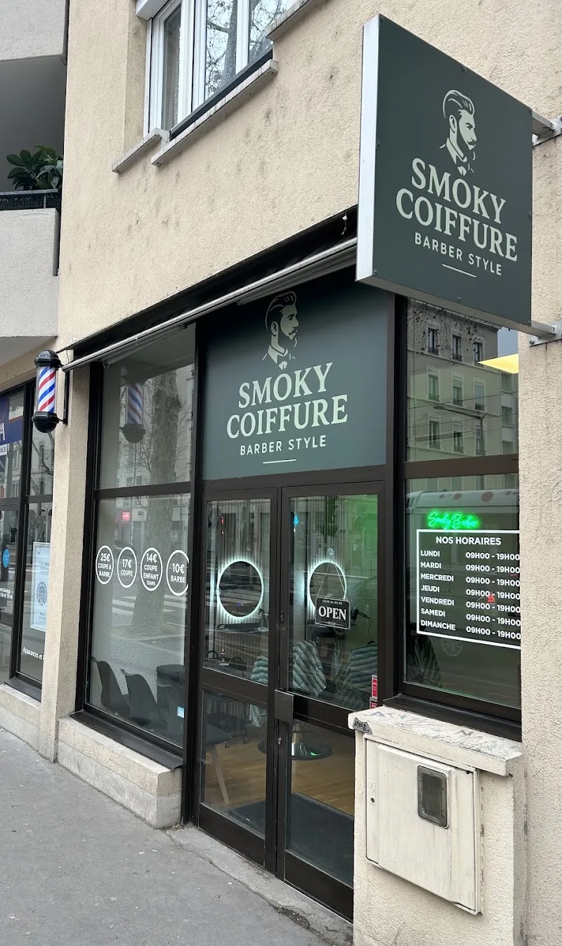 SMOKY BARBER STYLE - Barbier Lyon - Photo de couverture - OneBooking