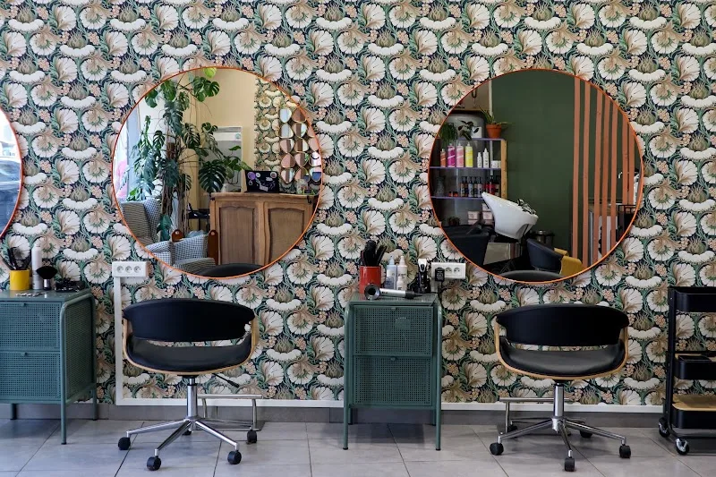 Salon Léa Andouche
