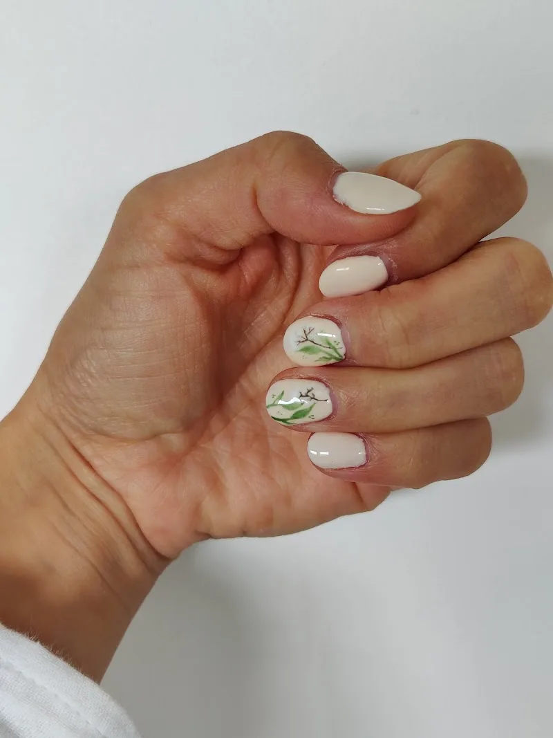 Lumi Nails - Onglerie Le Havre - Photo de couverture - OneBooking