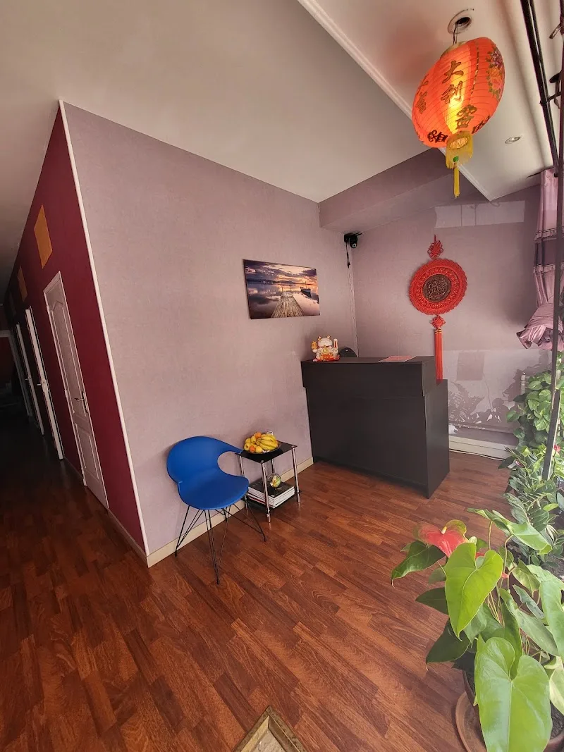 WEHA salon massage asiatique Cannes 06400 - Massage Cannes - Photo de couverture - OneBooking