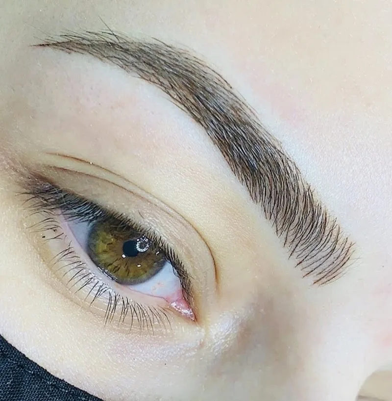 Dermalya Maquillage permanent-Dermopigmentation médicale - Sourcils & cils Lyon - Photo de couverture - OneBooking