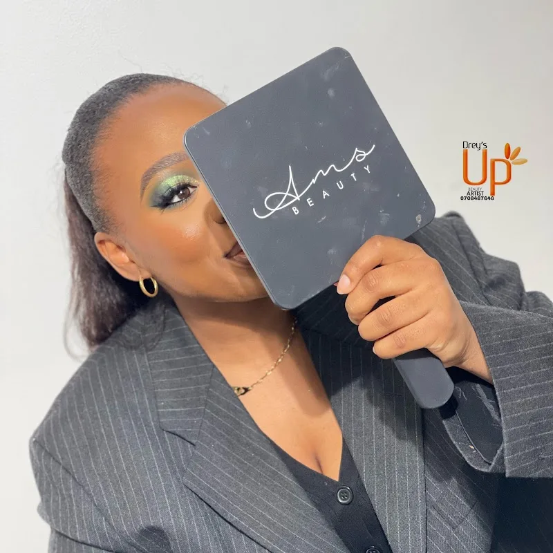 Adjinaya Makeup Studio