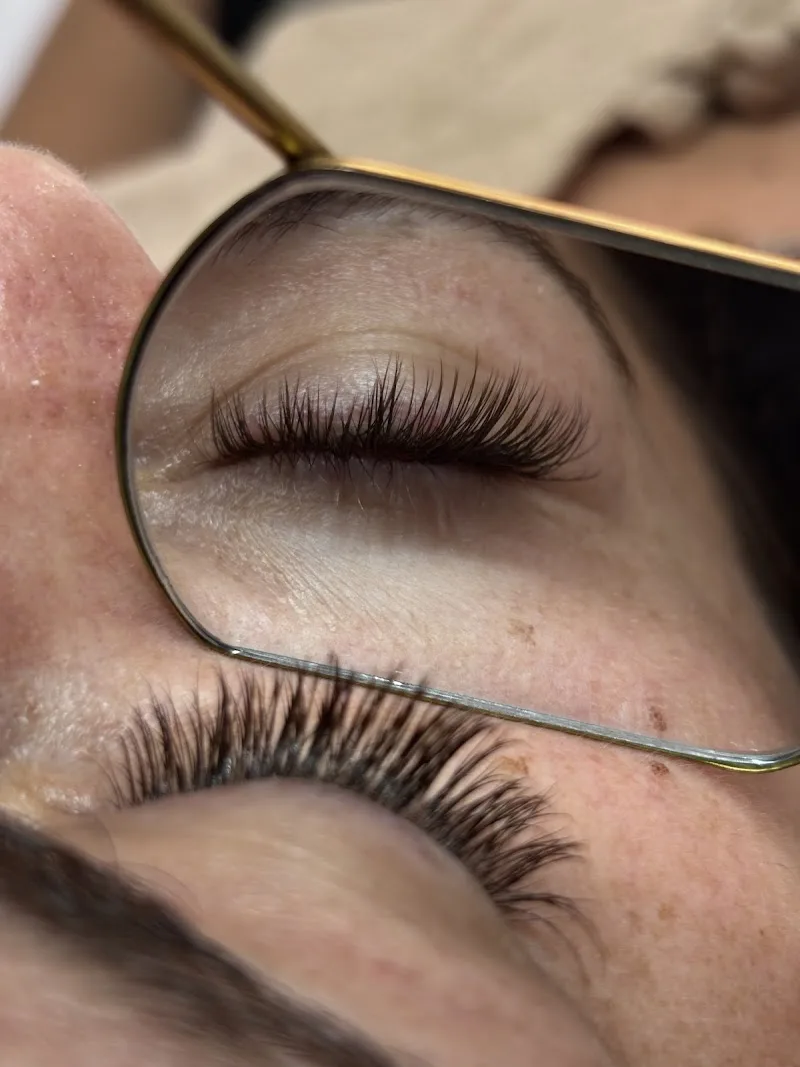 Salon La Mirada - Extension de cils & Browlift
