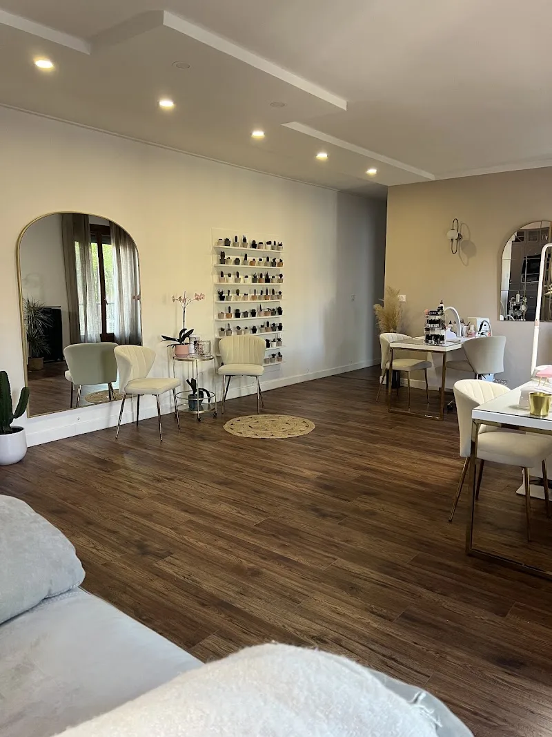 BL BEAUTY LOUNGE