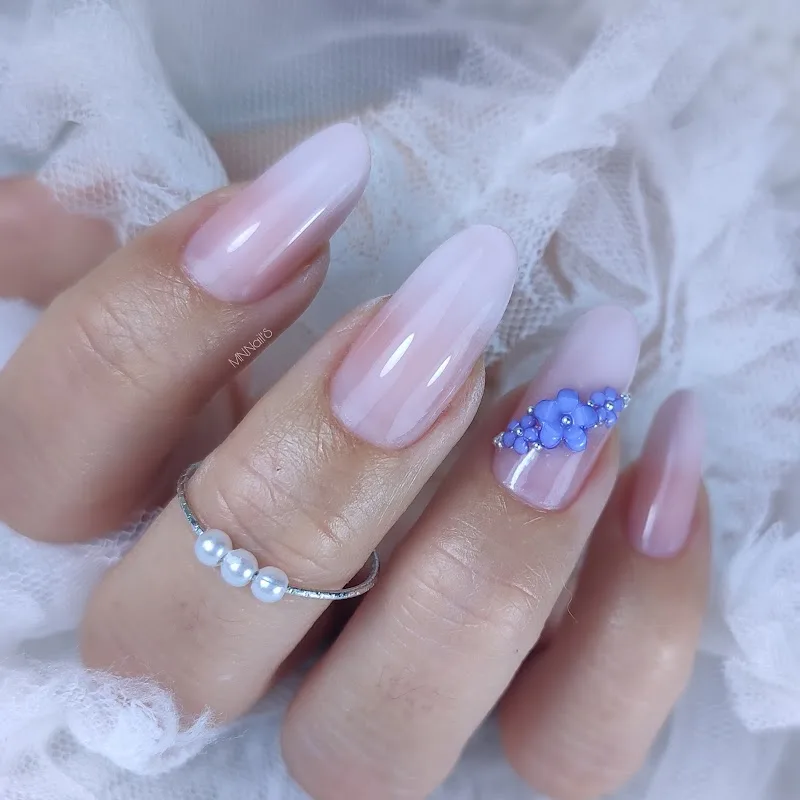 MN.Nail'S - Clermont-Ferrand - Onglerie Clermont-Ferrand - Photo de couverture - OneBooking