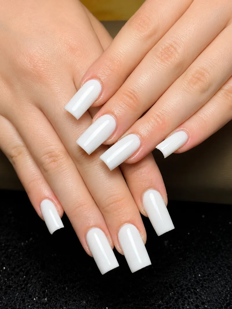 Authentique Nails Art