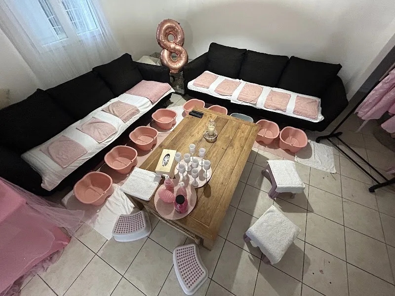 Jolie Spa Party - Maquillage Ajaccio - Photo de couverture - OneBooking