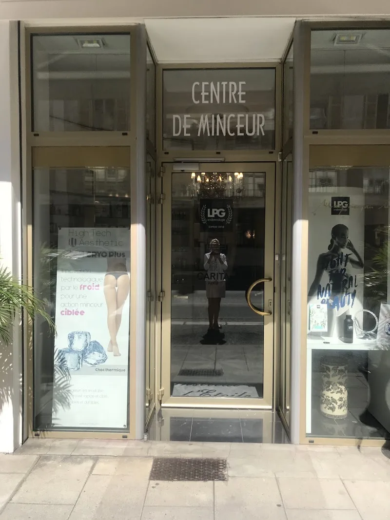 Institut De L'étoile - Onglerie Grenoble - Photo de couverture - OneBooking