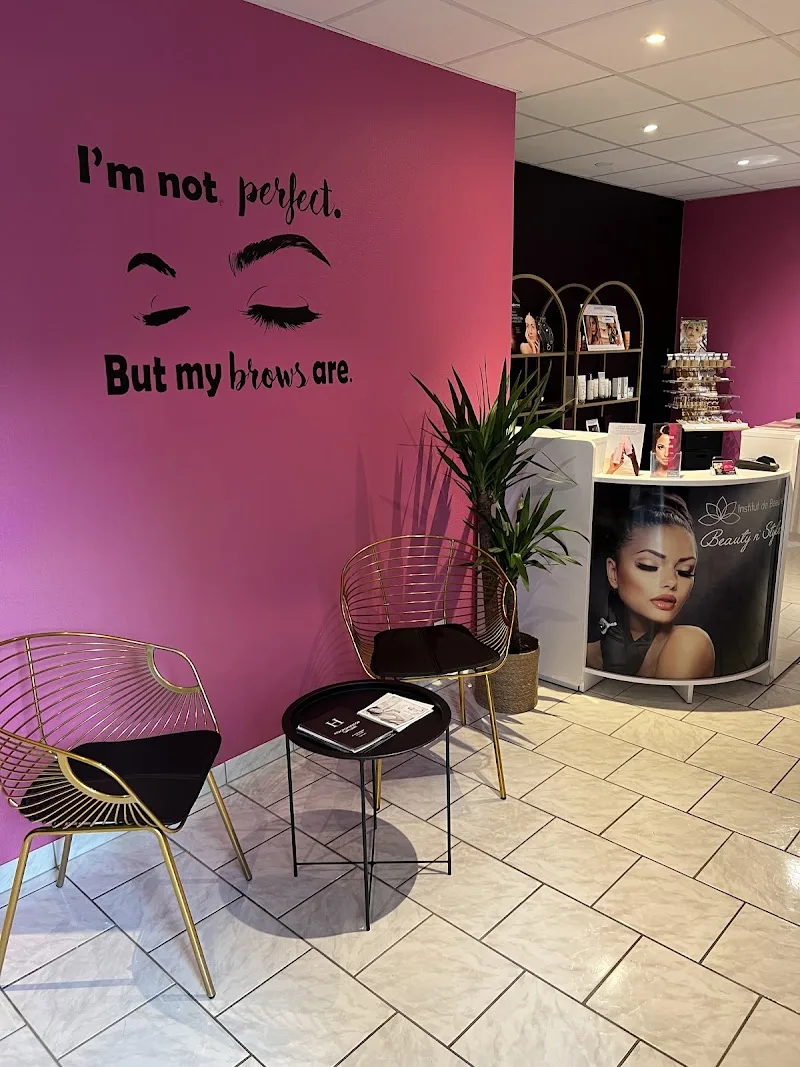 Beauty N' Style - Onglerie Tours - Photo de couverture - OneBooking