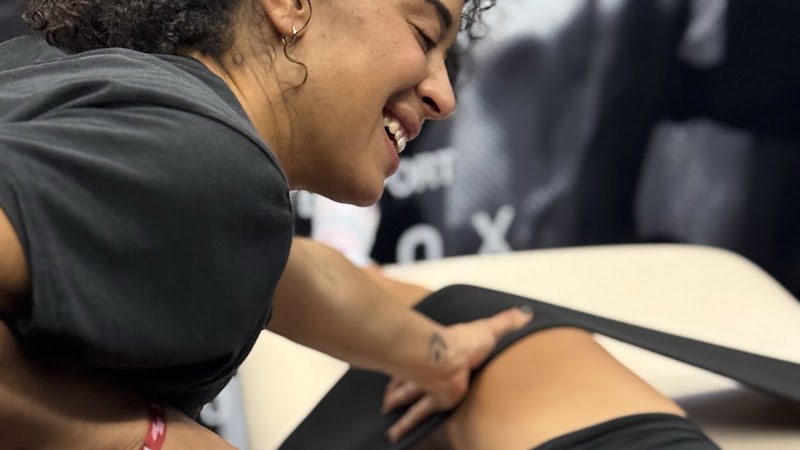 Solene Cloé Massages santé, Stretching et fasciatherapie Tissual Balancing à Bordeaux