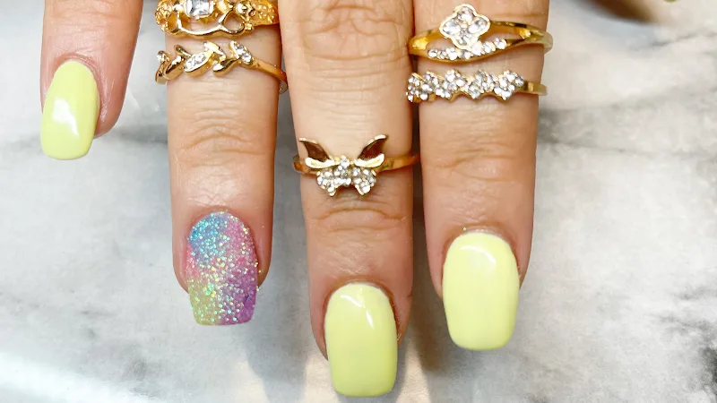 Nell Beauty - Onglerie Nantes - Photo de couverture - OneBooking
