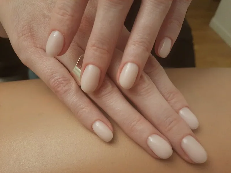 AdelNailsAddict - Onglerie Lille - Photo de couverture - OneBooking
