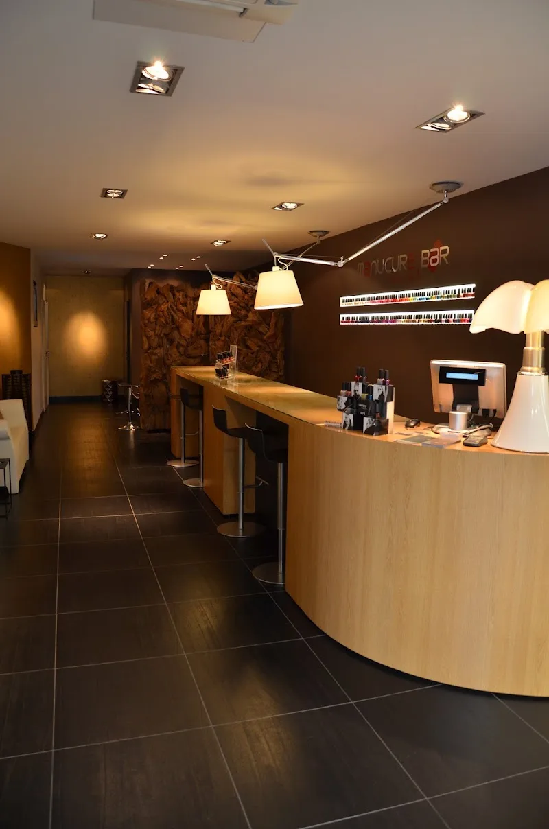 Manucure Bar - Onglerie Bordeaux - Photo de couverture - OneBooking