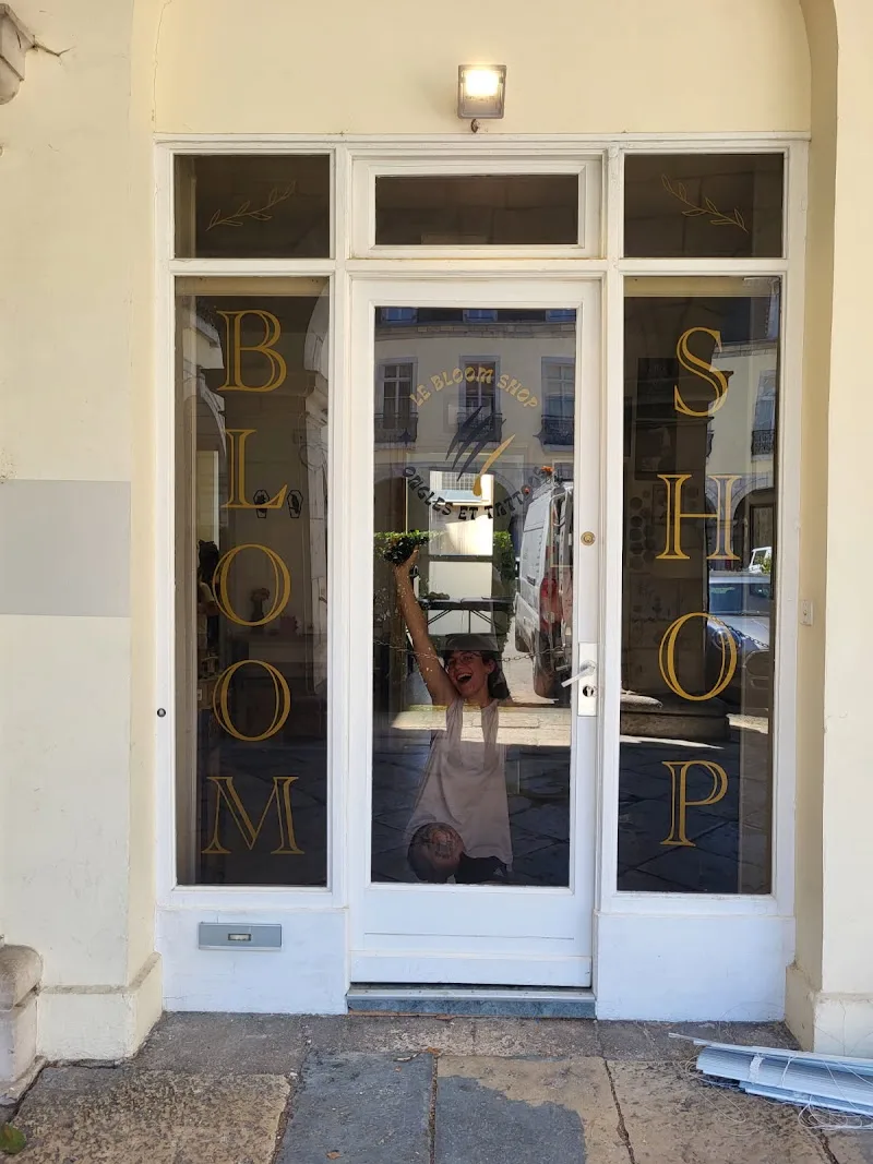 Le Bloom Shop - Onglerie Besançon - Photo de couverture - OneBooking