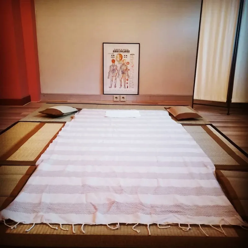 Ludivine Dumontet E.I, Spécialiste en Shiatsu, certifiée d'Etat