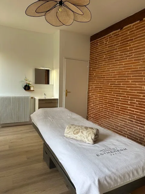 La Petite Demoiselle - Épilation Toulouse - Photo de couverture - OneBooking