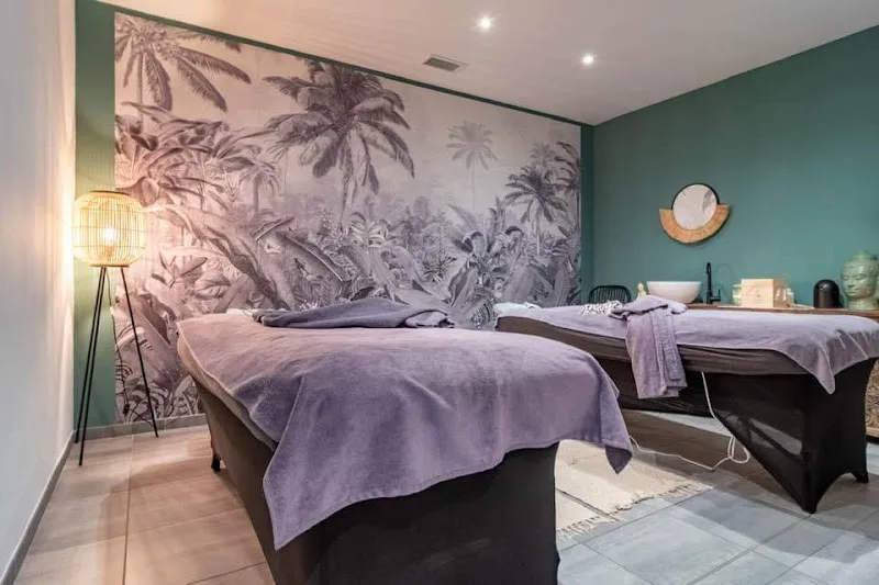 Salon de massage,institut de beauté "Espace Sadhana" et école de formation "Les Mains de Sadhana" près de Manosque