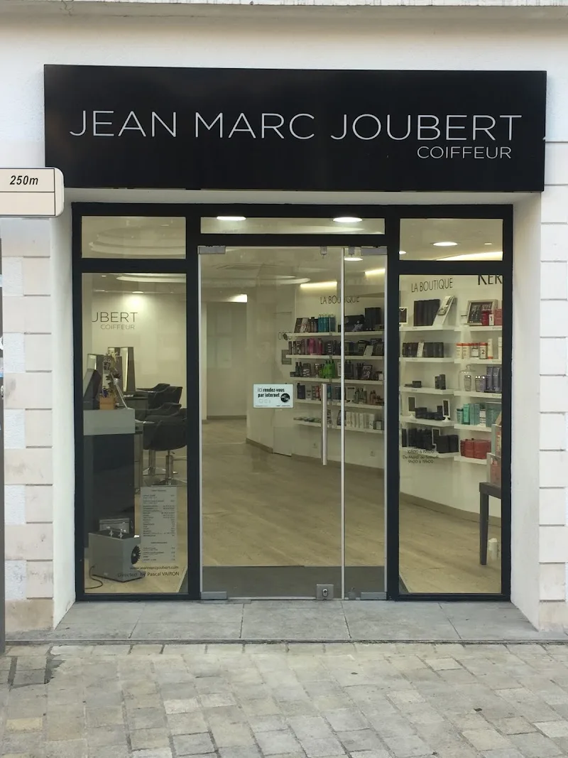 Jean Marc Joubert - Coiffure La Rochelle - Photo de couverture - OneBooking