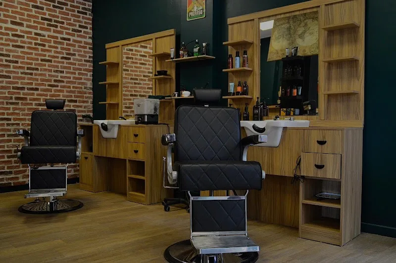 Le Royaume de l'Homme Coiffure Delagarde - Coiffure Toulouse - Photo de couverture - OneBooking