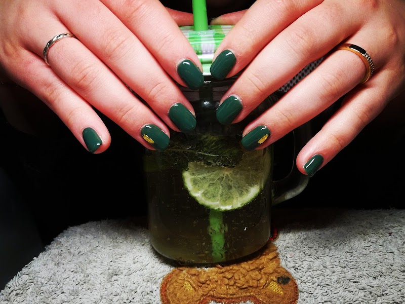 Coco Choco Nails