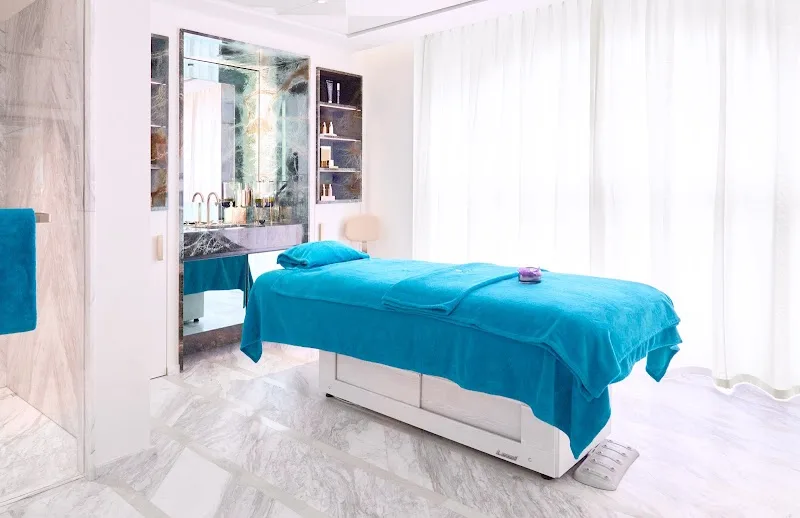 Spa Le C Club - Carlton Cannes