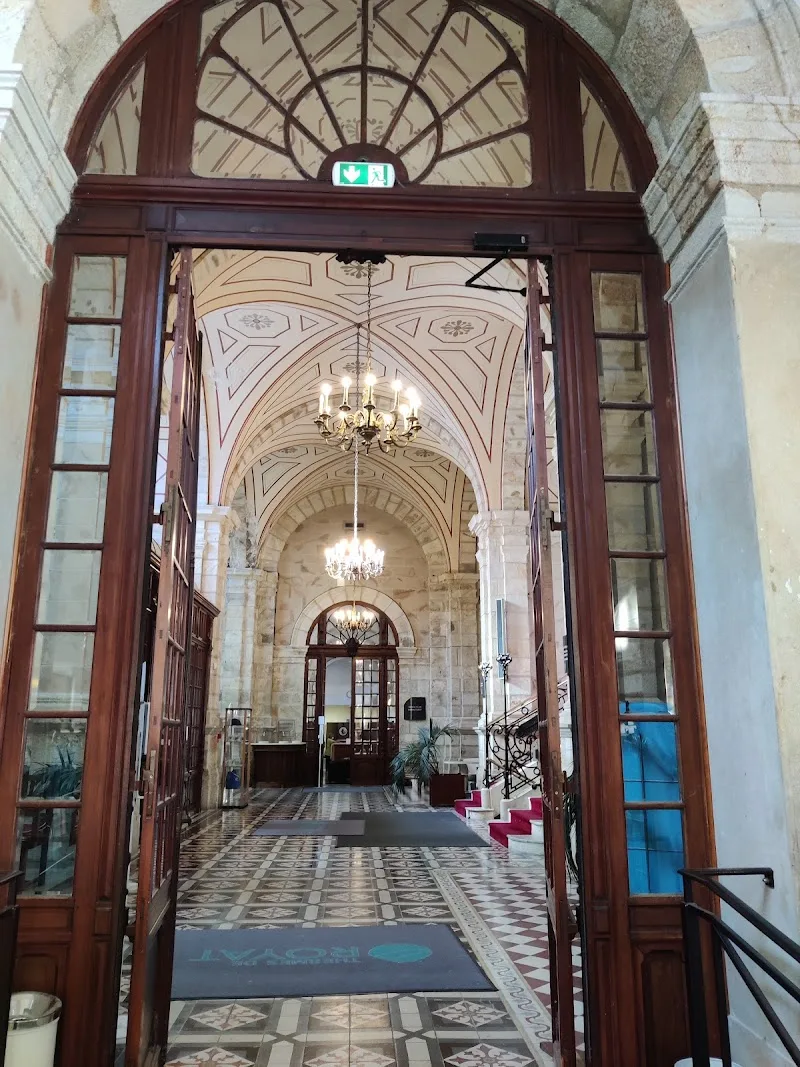 Thermes de Royat - Massage Clermont-Ferrand - Photo de couverture - OneBooking
