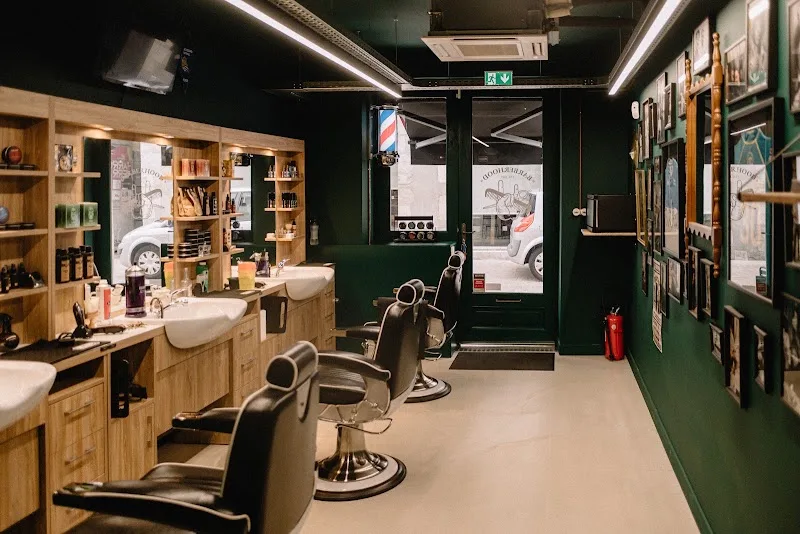 𝐁𝐀𝐑𝐁𝐄𝐑𝐇𝐎𝐎𝐃 - Coiffure Bayonne - Photo de couverture - OneBooking