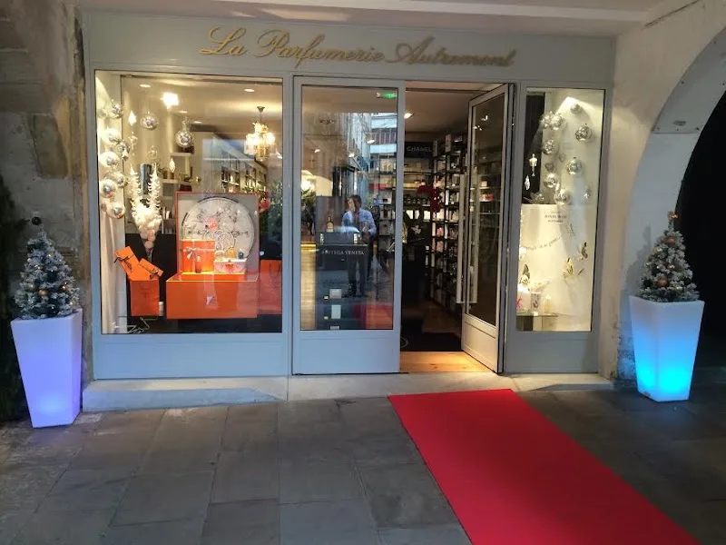 La Parfumerie Autrement - Maquillage Bayonne - Photo de couverture - OneBooking