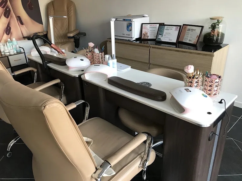Nefertiti Nails & Beauty (ongles et beauté) - Onglerie Rennes - Photo de couverture - OneBooking
