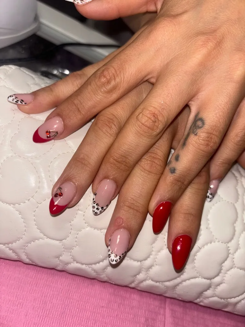 SMF nails