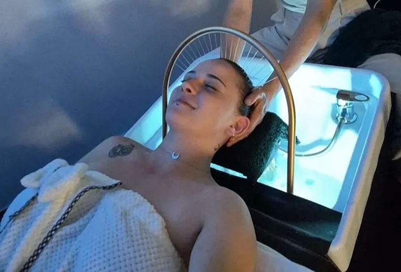 Nïa Nature Head Spa - Spécialistes Capillaires