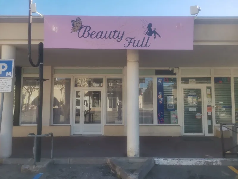 Beauty full - Prothésiste ongulaire - Onglerie Cannes - Photo de couverture - OneBooking