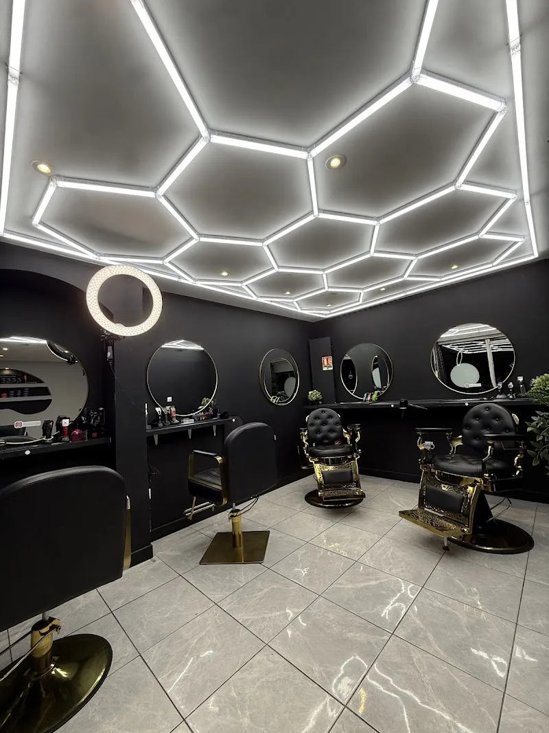 Barber Montpellier Haircut Factory - By Hugo & Faudel