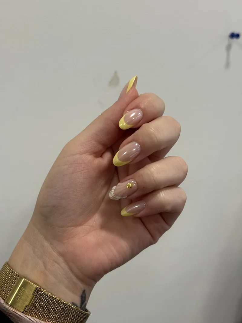 Pop’s Nails - Onglerie Auxerre - Photo de couverture - OneBooking