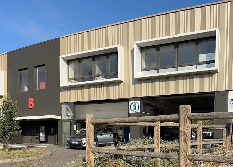 Docteur Christine Chivilo - Épilation Poitiers - Photo de couverture - OneBooking