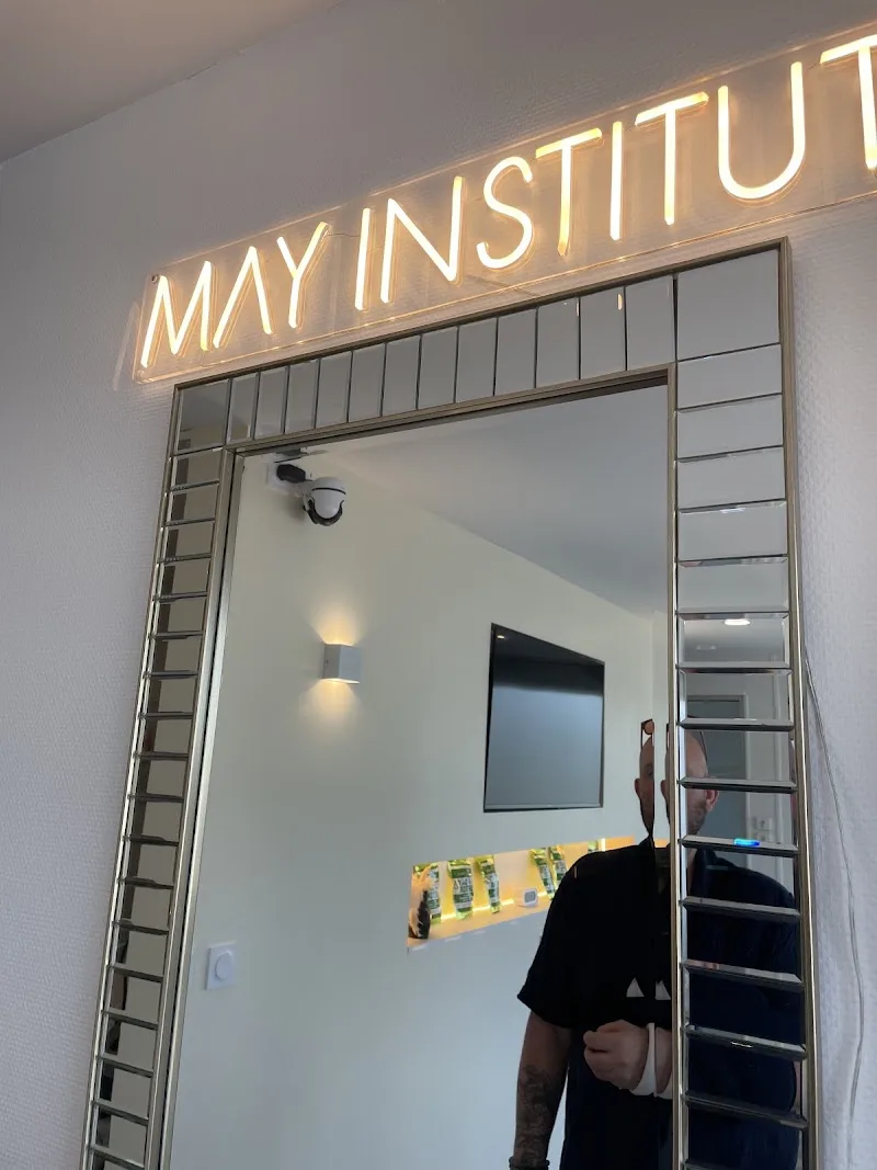 May Institut Angers⎮ Centre d'épilation Laser - Cryolipolyse - Épilation Angers - Photo de couverture - OneBooking