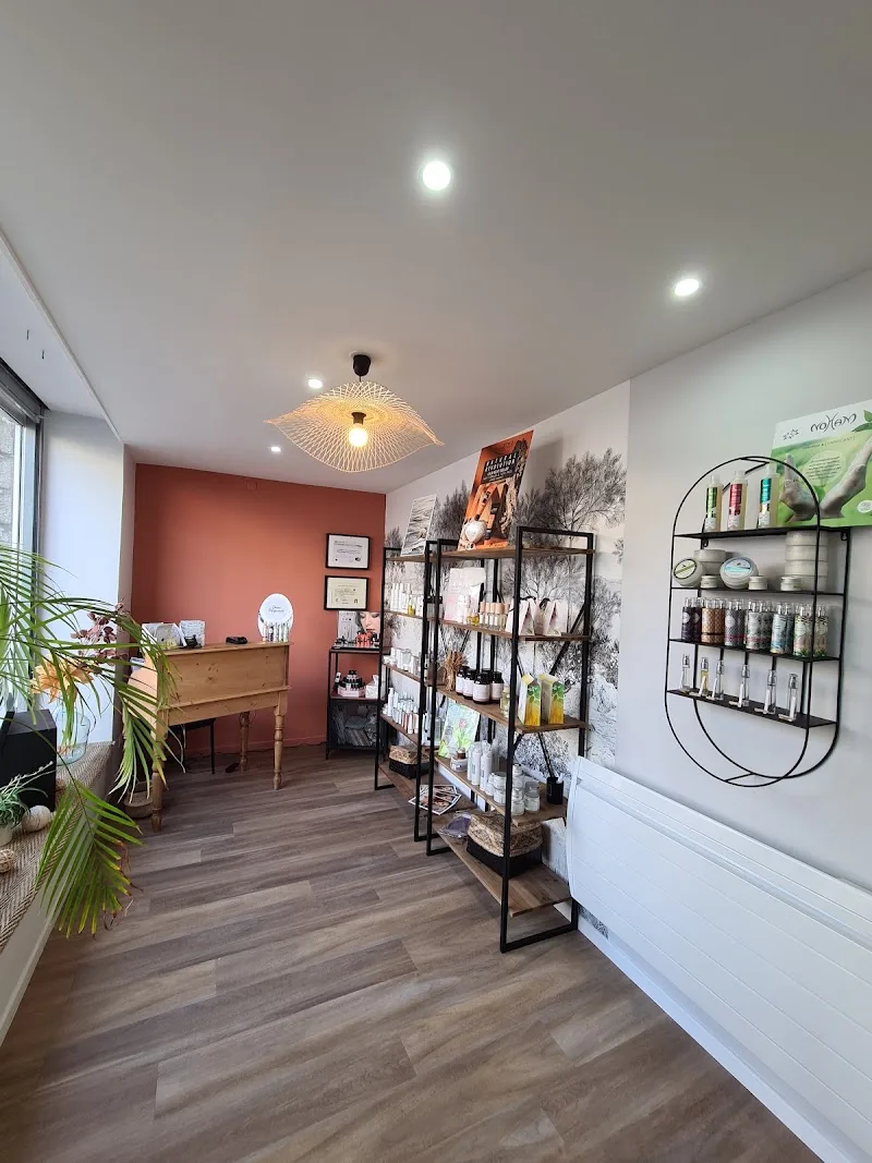 Kimara beauté et bien-être - Onglerie Brest - Photo de couverture - OneBooking