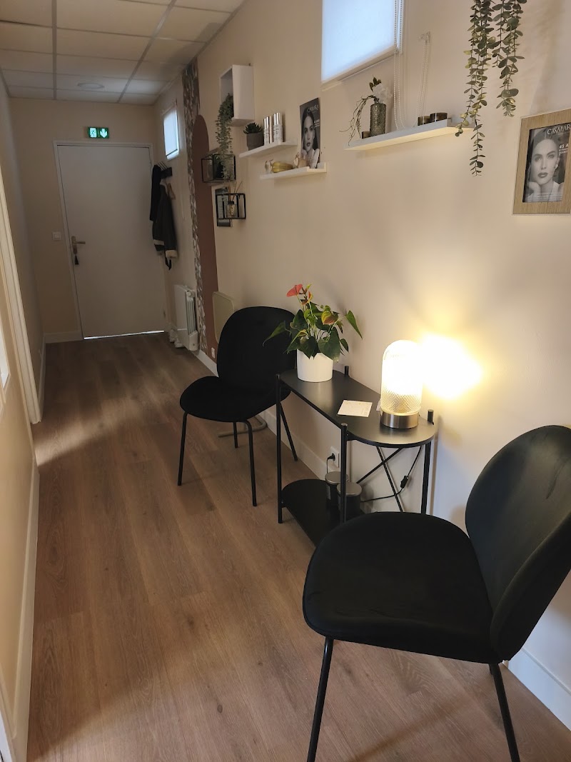 Cml Studio - Spécialiste des lèvres et des sourcils | Effet ultra fin et naturel 🌿 | Maquillage semi-permanent - Sourcils & cils Bayonne - Photo de couverture - OneBooking