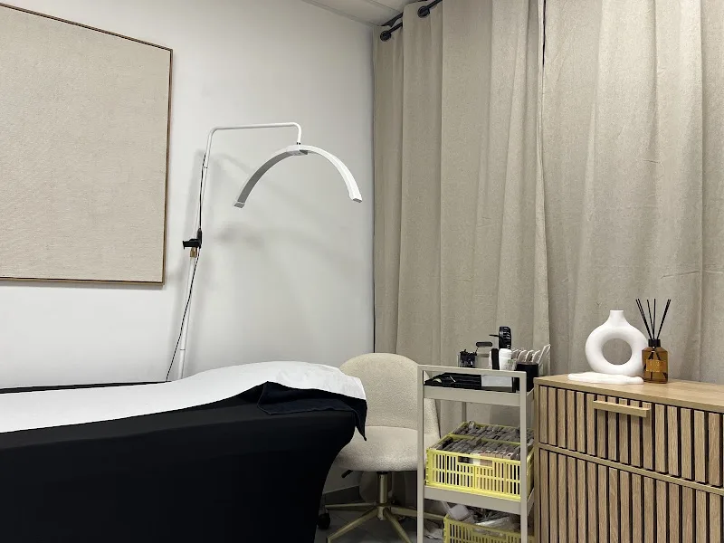 So’Beauty - Sourcils & cils Nantes - Photo de couverture - OneBooking