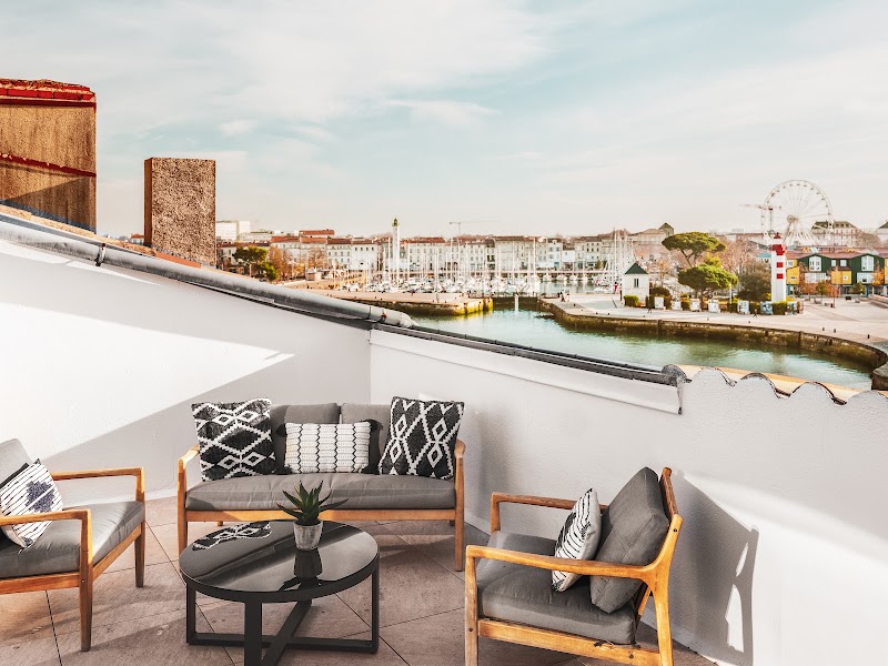 Maisons du Monde Hôtel & Suites - La Rochelle Vieux-Port - Spa La Rochelle - Photo de couverture - OneBooking
