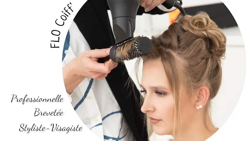 FLO Coiff' - Poirette Florence "Coiffure à domicile - Barbier Besançon - Photo de couverture - OneBooking