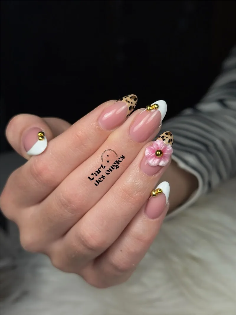 L'art des ongles - Onglerie Bastia - Photo de couverture - OneBooking
