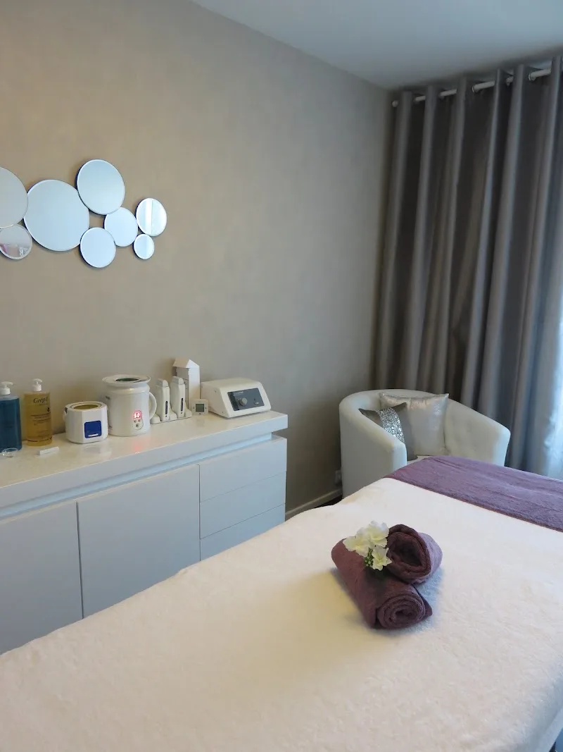 Centre de Bien-être Ma Parenthèse : Adaptologue/Méthode Poyet, Massages, Soin du Visage, Kobido, Luxopuncture