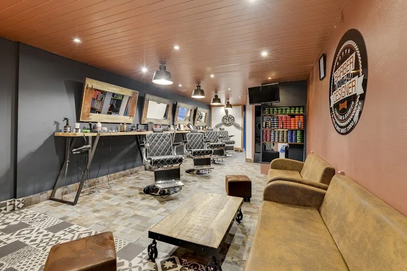 BARBER DESIGNER RENNES BREQUIGNY- Coiffeur Rennes - Barbier Rennes - Salon de coiffure Rennes - Barber Shop Rennes