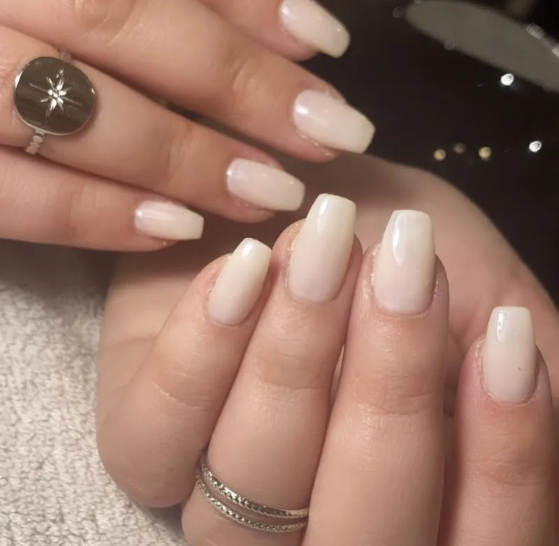 Mademoiselle Anju Salon de Beauté - Onglerie Saint-Étienne - Photo de couverture - OneBooking